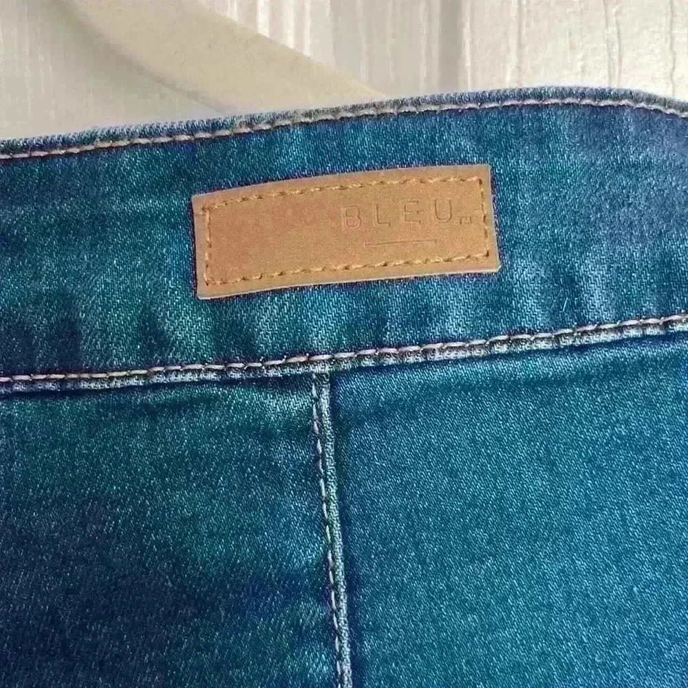 BLEU side button flare bottom jeans - Picture 5 of 6